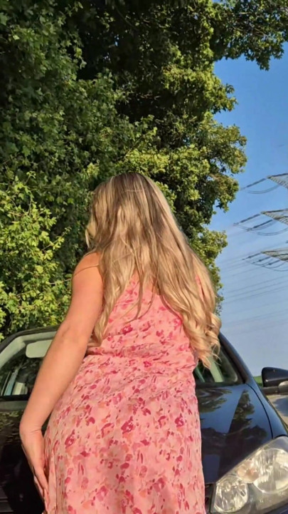 Άγνωστος έπιασε μεγάλο κορίτσι κώλο με βλάβη στο αυτοκίνητο και βοήθησε να το διορθώσει για βαθύ πρωκτικό σεξ | Κλιπ 1