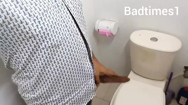 Natural Big Tits Mature MILF Takes Big Black Cock In The House.