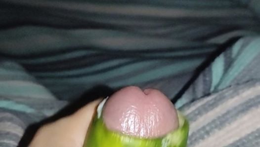 I fuck cucumber (Handmade Blowjob)