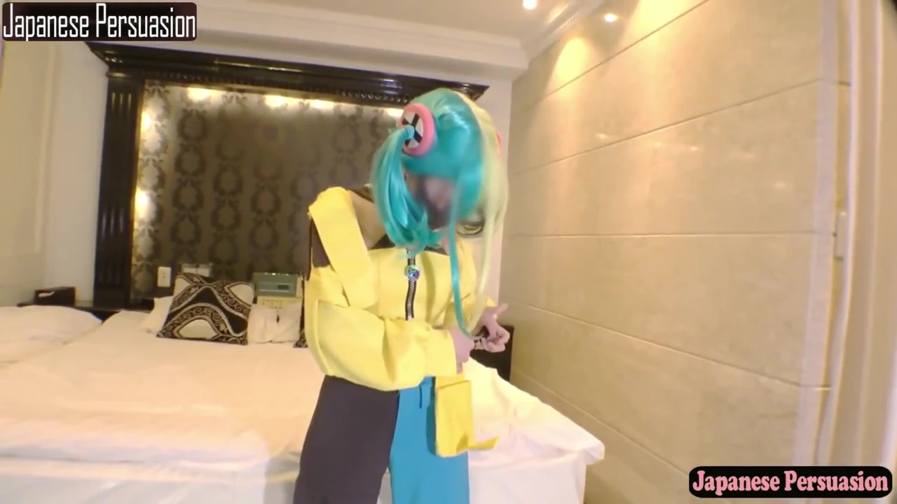 Cosplay Ruh Hali Patlaması. E cup güzellik oyuncu enerjiyi tamamen tehlikeli bir özel performansa dönüştürüyor angle2