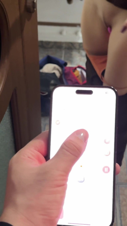 Primeira vez chupando pau em outro país Tem um gosto diferente..? | Clipe 2