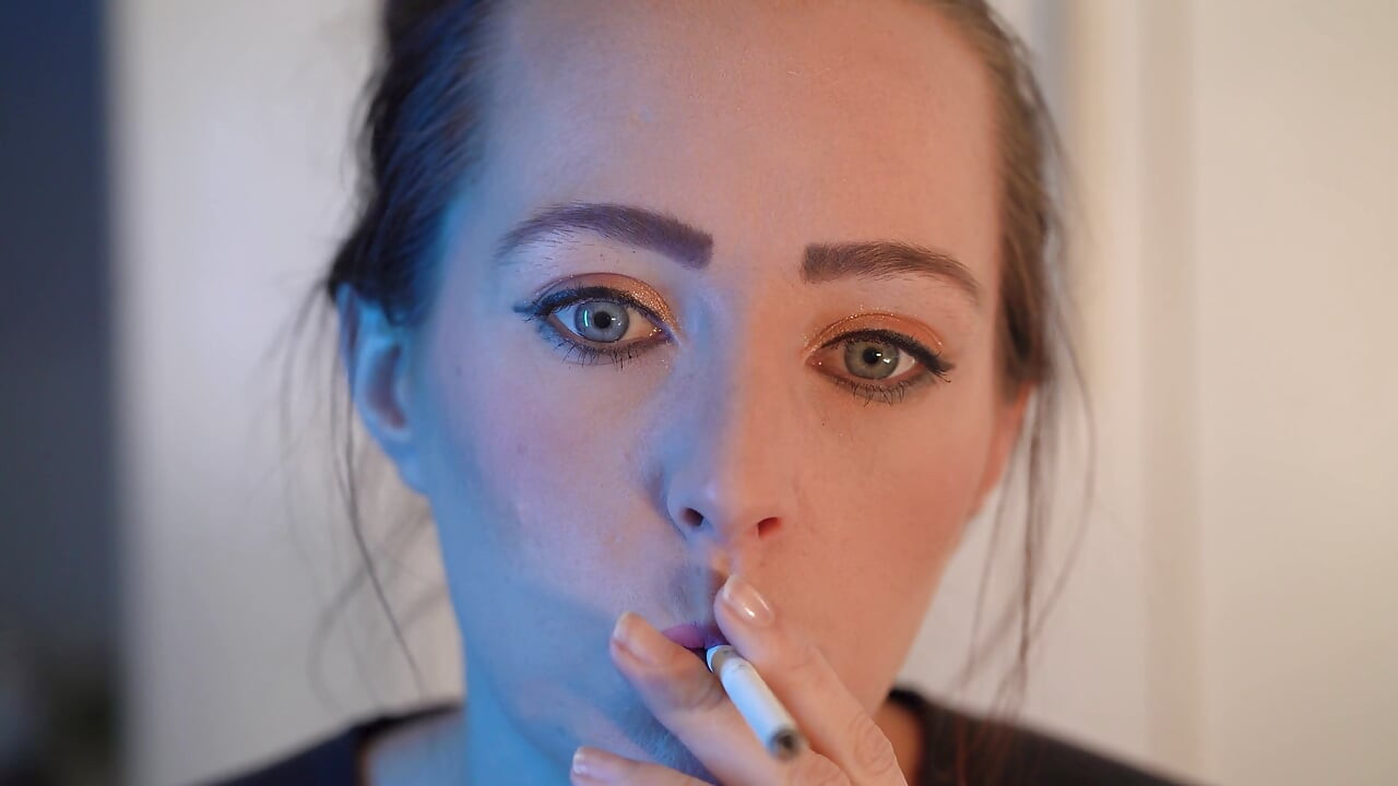 Sensual Close up Smoking with Petite Girl