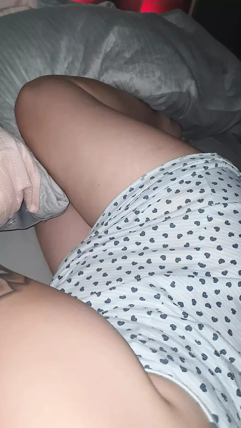 Step mom without bikini under skirt in bed with naked step son
