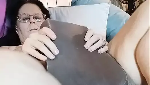 Damn That Dick Is Huge Going in Her Puss Watch This Horny Bitch Gush