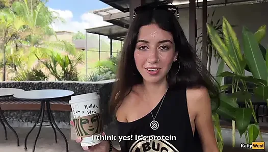 Starbucks'ta çılgın boşalma - umumi tuvalette sakso, spermle kahve içme