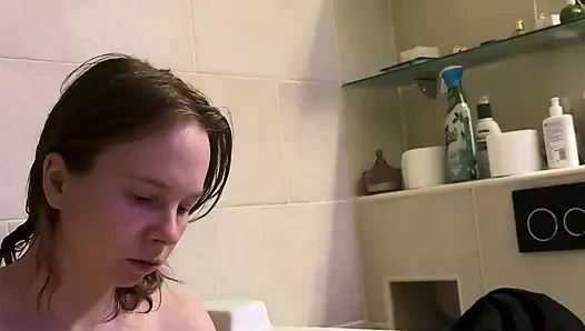 Büyük Göğüsler ve Sert Meme Uçları