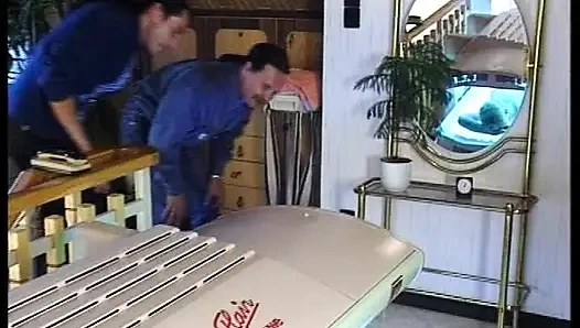 Hinter Deutschen Türen Wird Fleißig Gefickt - Kompletter Film