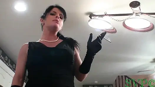 Jade steel adalah ibu tiriku yang binal dan aku crot di celana dalamnya!