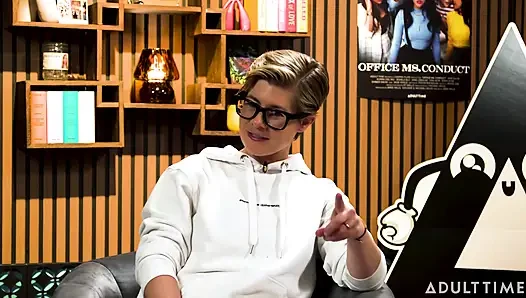 Lily Starfire 194 Loads, F*cking Your Idols, & Stripper Stories | the Adult Time Podcast