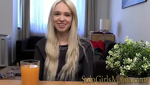 Young Girl Arteya Interview