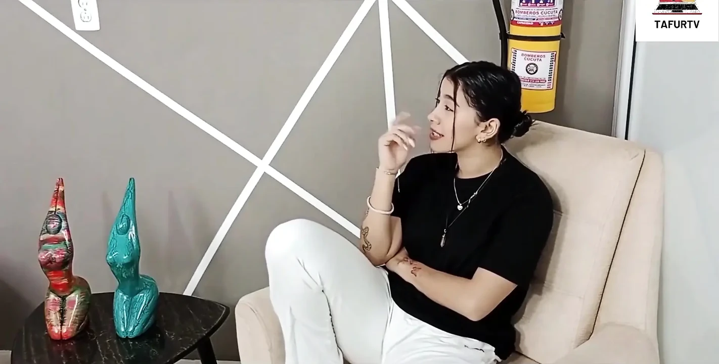 My Stepsister Asks Me to Teach Her How to Fuck with Her Boyfriend and I Give Her a Good Fucking Bitch Part 1