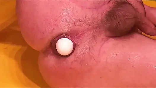 Paskalya Tavşanı Yumurta Bırakıyor 2