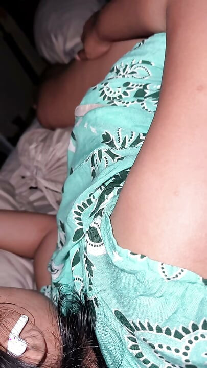 The soft smell of my brother-in-law's body makes a crot