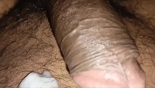 Hath se hila kr pani nika la