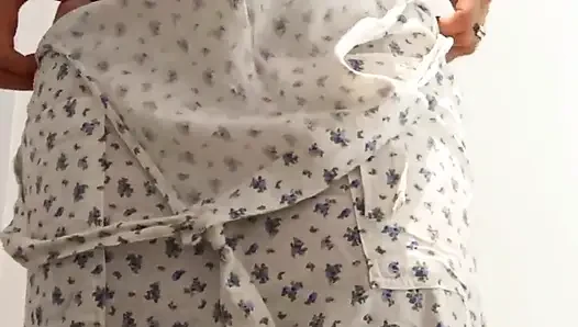 Sexy Nalgona Masturbates in a Clothing Store