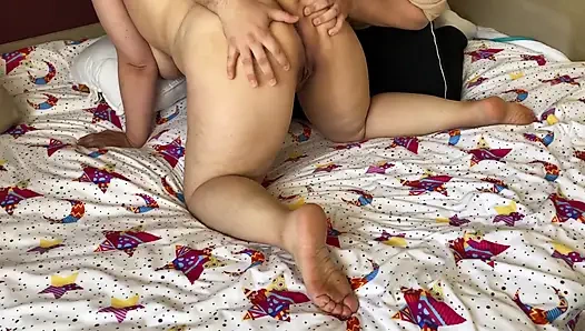 Попробуй на вкус мою задницу и мои половые губы сейчас!!