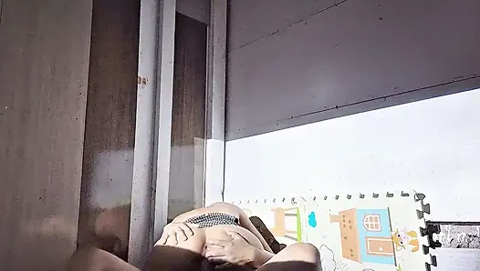 Teman sekamarku pinay mengerang lembut setelah kelas! Seks di kegelapan