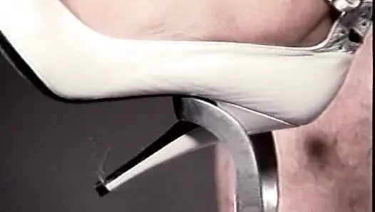 She Is Pregnat Babe From France Who Likes to Eat Cum