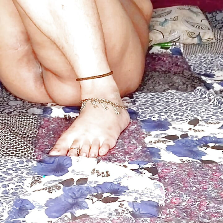 STEPMummy ki choot chodne mai alag hi tarah ka maja aaya
