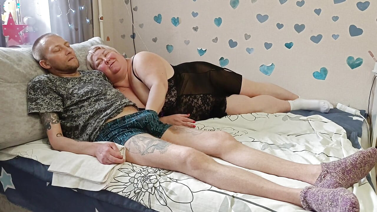Blowjob vor dem abspritzen von einer schlampe