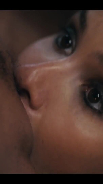 Cosplay lezbejski vampirski seks - Bdsm kožne devojke u lezdom sub dom igraju sesiju jedenja pički | Klip 2