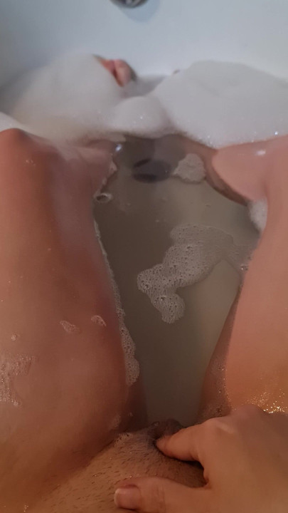 A moment of relaxation... before the arrival of Mr.