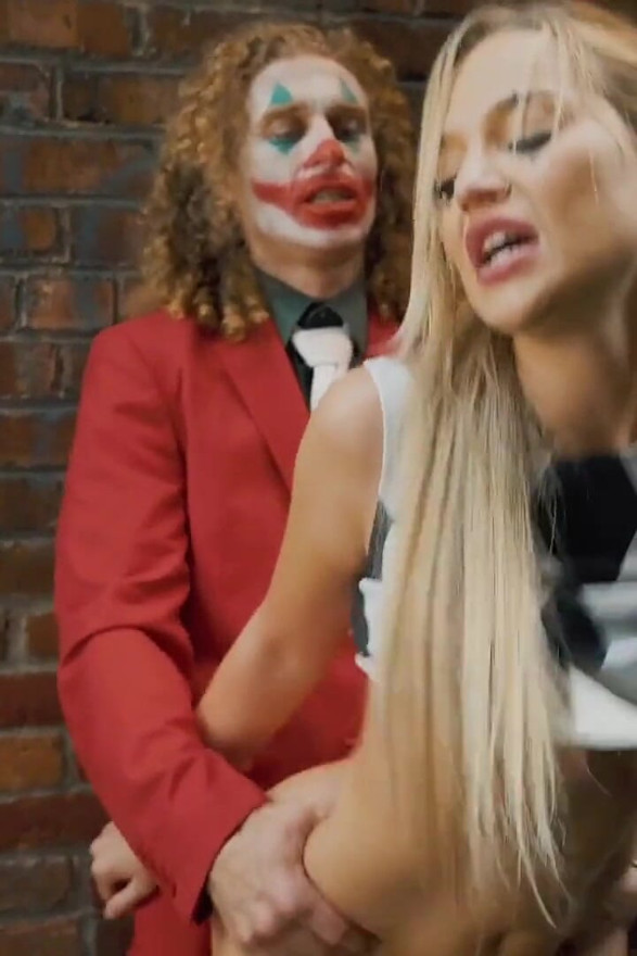 Blake Blossom as Harley Quinn Gets Fucked Hard by Joker - Joker Porn Cosplay Parody