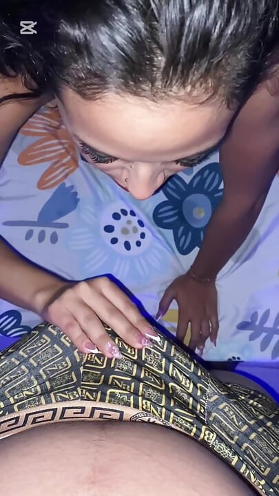 คอลึกแสนอร่อยกับ Putica นี้