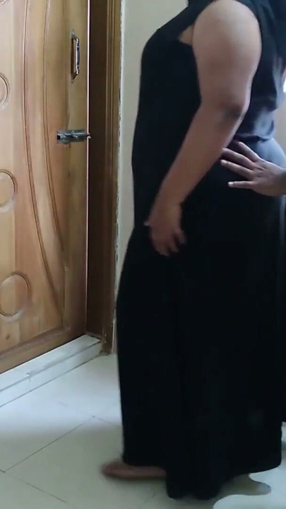 Big Ass & Huge Boobs Saudi Maid Fucked By Owner 18yo Son when she cleaning room | Clip 2