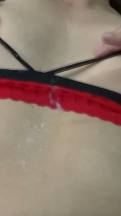 I receive a big cumshot and I rub the cum all over my body, I love cumshots | Clip 1