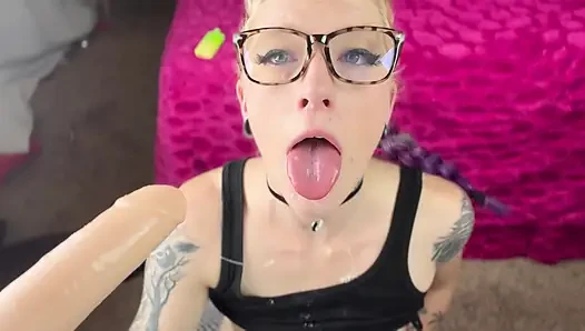 Sad E-girl Throatpie Slut