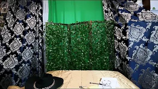 Funny Public Nudity & Desperate Hide and Seek Comedy! Locked Door to Hotel Room Mr Bean Style Hotel Chaos