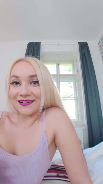 Sweet Horny Girlfriend