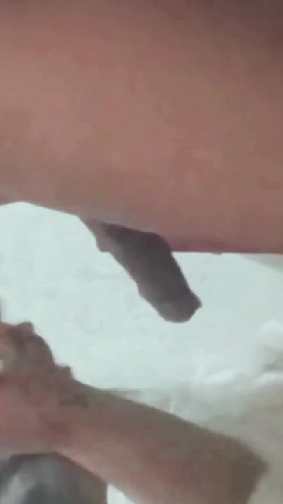 कुछ दिन पहले शादी करने वाली हॉट भारतीय देसी भाभी (भाभी) अपने पति के छोटे वेश्या के साथ सेक्स करते हुए पकड़ी गई थी | क्लिप 1