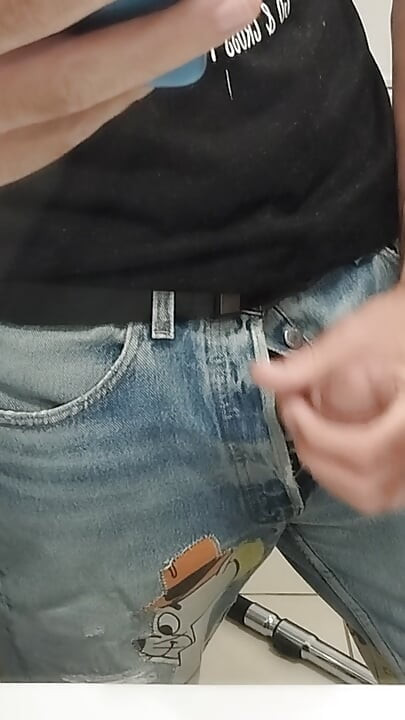 Fetich jeans levi lagi asik masturbasi