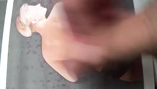 nicole006'ya saygı duruşu