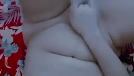 Ngentot diriku sendiri dengan buruk