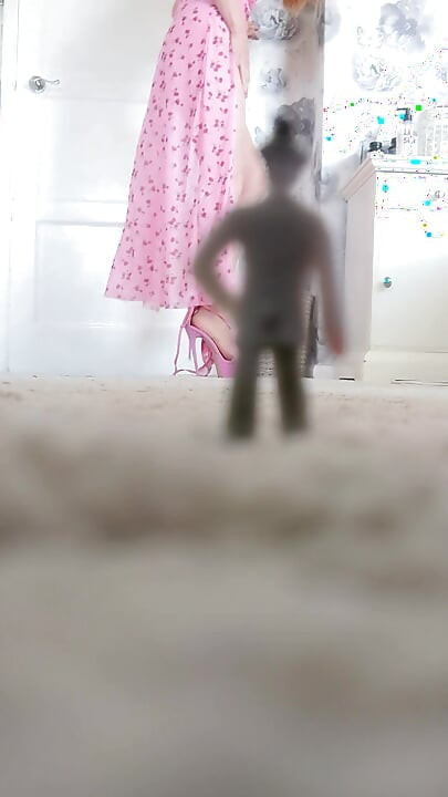 LILY KINKS GIANTESS TINY MAN TOY COMPILATION