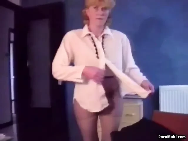 Granny still loves cock