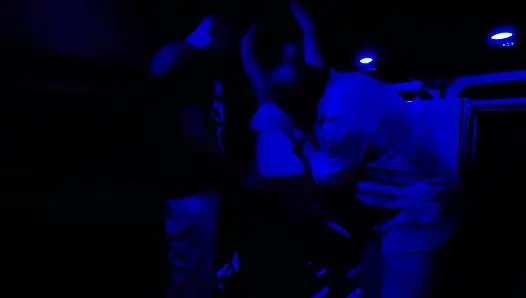 Хотвайф Ракел Ван Зант Нужно Вернуться Домой