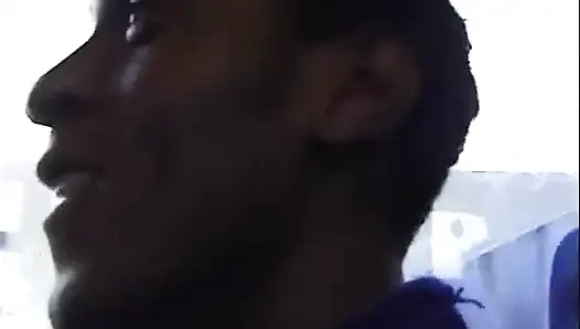 Британские приключения Big Omar: Девушки с задривание баттой