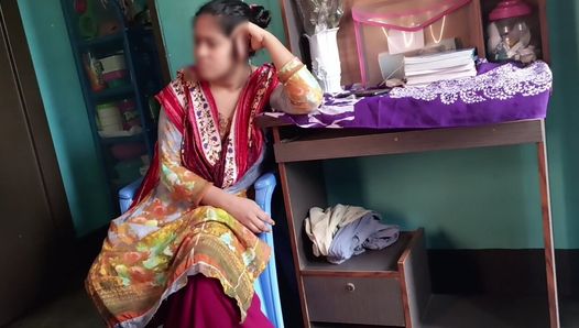 Echt getrouwd stel - eigengemaakte Indiase seksvideo - desi -vrouw wordt verleid - expliciete seks