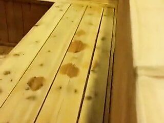 Str8 ragazzo spia nella sauna che spunta