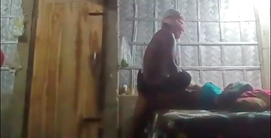 Indijska žena Assam Jurhate i husbend 🔥🔥 vrući seks videi