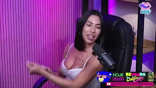Podcast Revoada - Beatriz Miuky