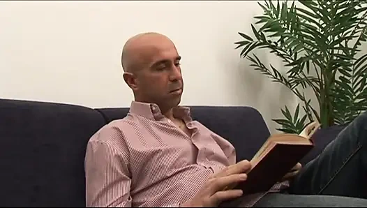 Pasangan dewasa nyepong kontol besar dan ngentot memek