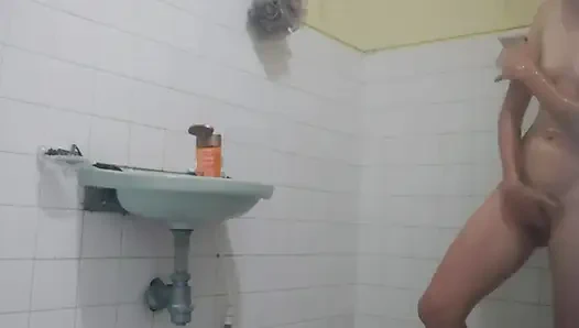 Масляный массаж в ванне