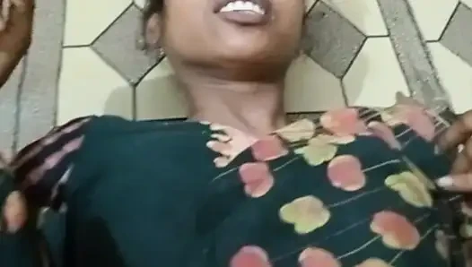 Aku menyetubuhi bos kantorku sebanyak yang aku inginkan