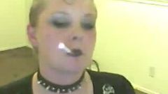 Sexy gótico fetiche de fumar