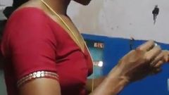 Tamilische Tante Sari zieht sich um